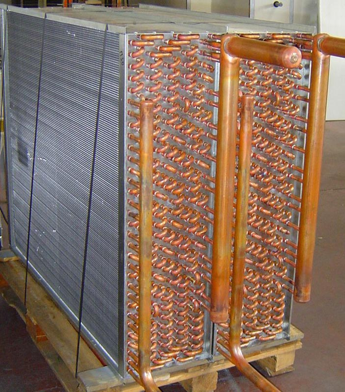 Suministro de dos conjuntos evaporador-condensador para rehabilitación UTA's con función de deshumidificación.
